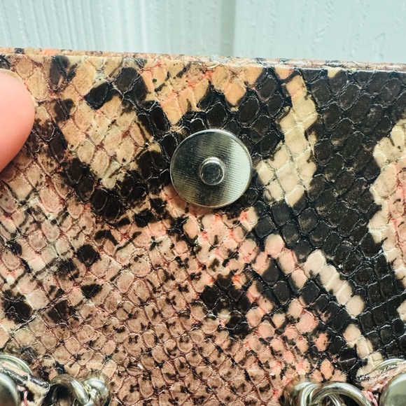 Snakeskin Pattern Tan and Black Women's Bag By Judith Jack - Picture 8 of 10